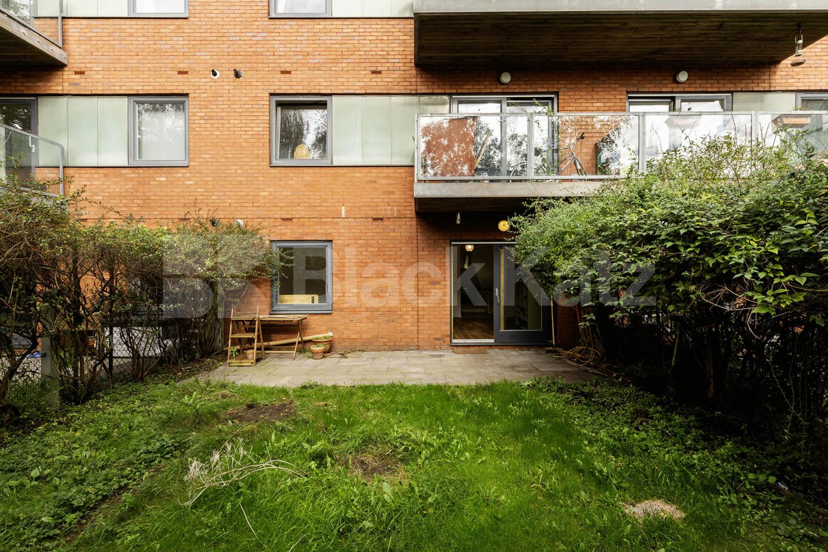 Newly refurbished one bedroom with a garden Clarendon Road, Hornsey / Turnpike Lane